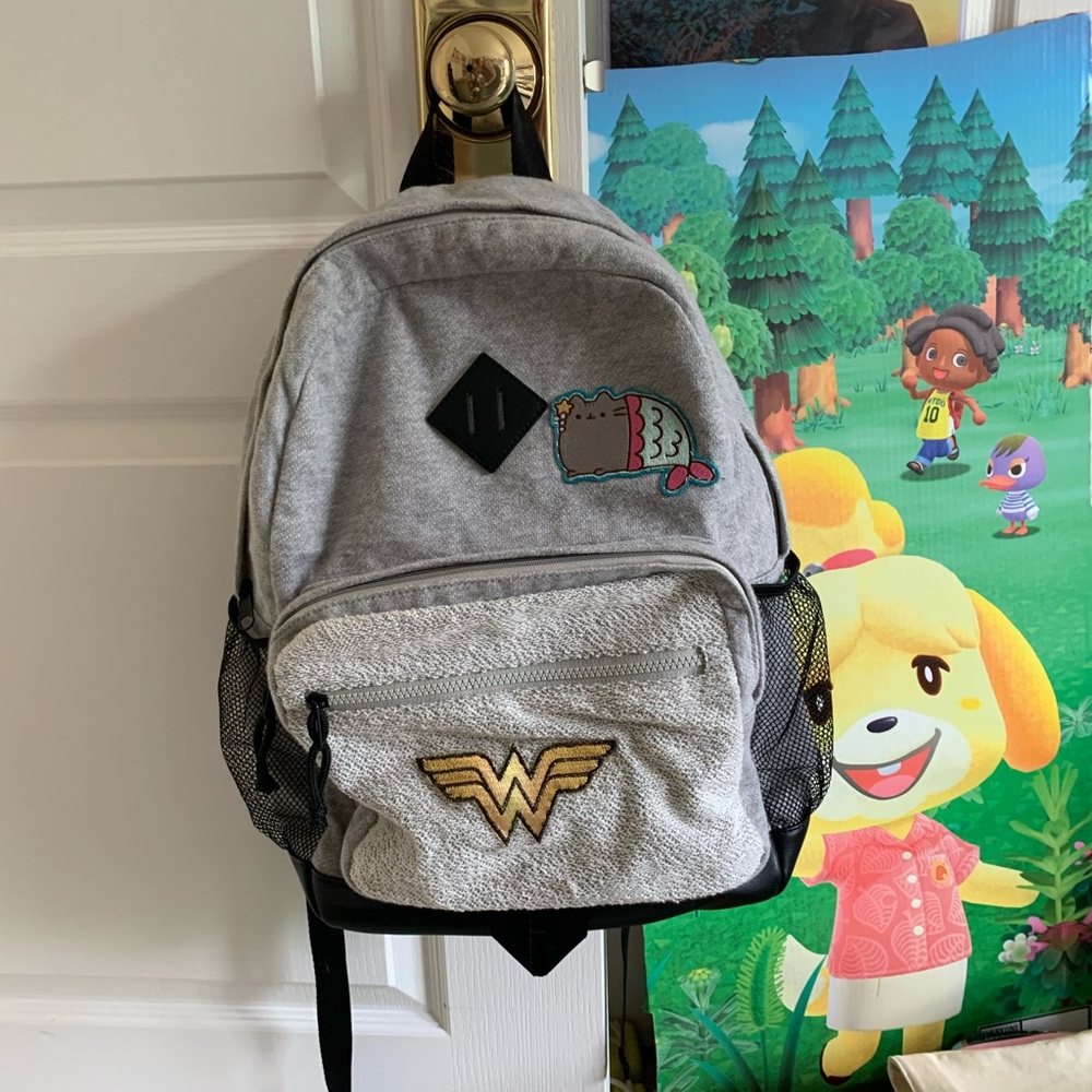 Pusheen Wonder Woman Hand-sewn Patch Backpack Gray